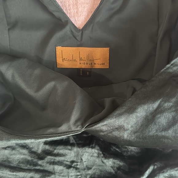 Nicole Miller Ruched Green Dress, size 8 - Picture 7 of 10